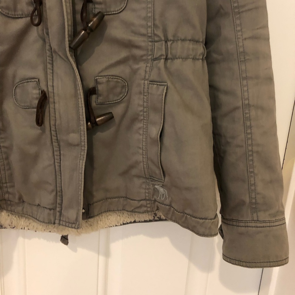 Drab green Abercrombie Sherpa lined parka jacket - Picture 2 of 10